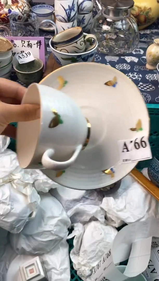 瓷片[○･｀Д´･ ○][○･｀Д´･ ○]