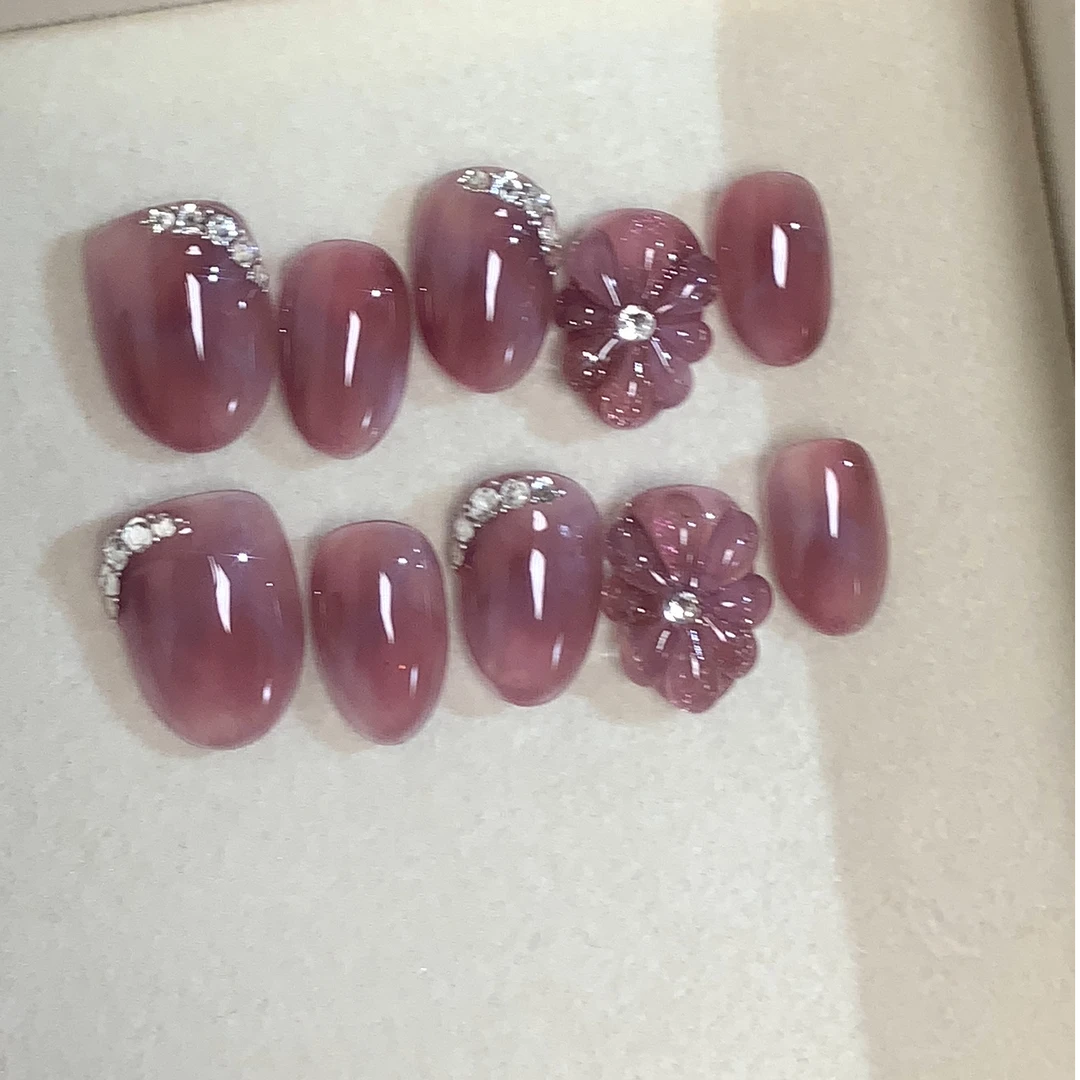 多肉葡萄  紫色立体花朵晕染后缘钻施华洛 一朵山茶手工穿戴甲