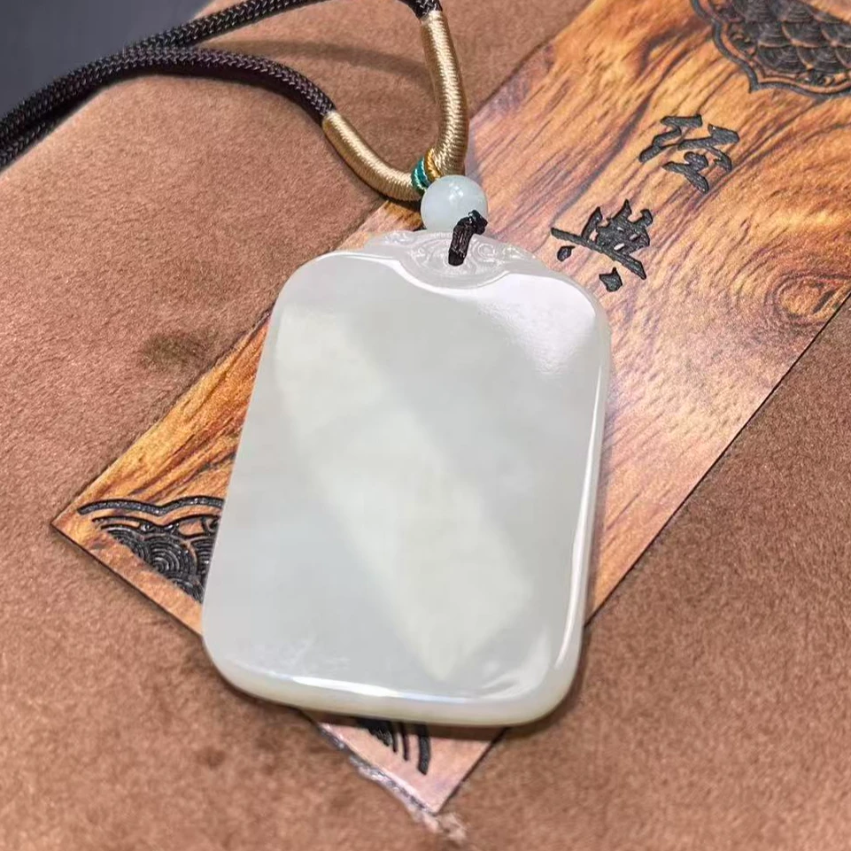 天然和田玉吊坠（多样性发其一）CY41488