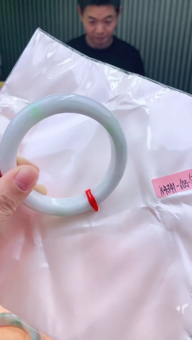 未镶嵌手镯翡翠60