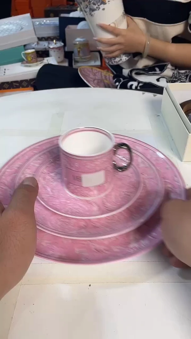 杯鸿辉家品牌瓷器，京东包邮！