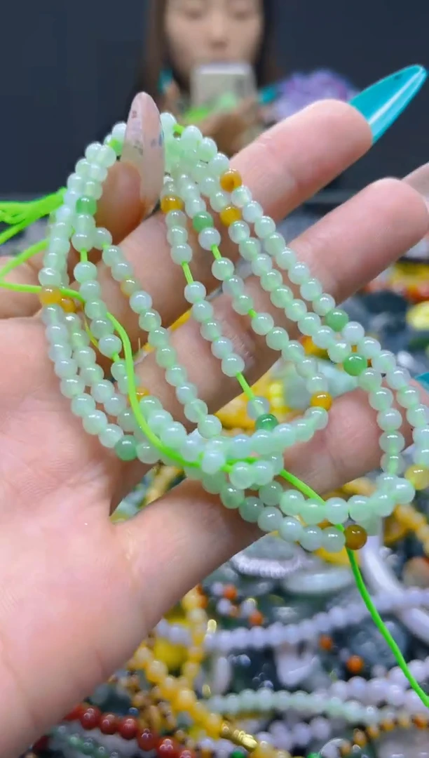 翡翠未镶嵌颈饰3MM/Y/翡翠A货，一件也是批发价