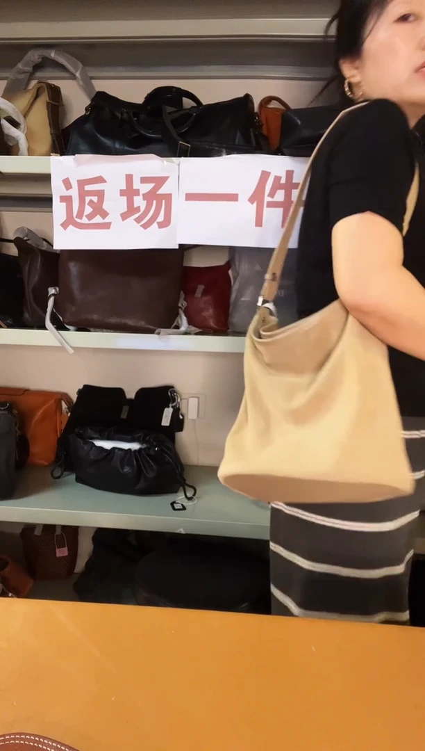 牛皮（革）高端订制时尚百搭女士 手提 腋下 斜跨包