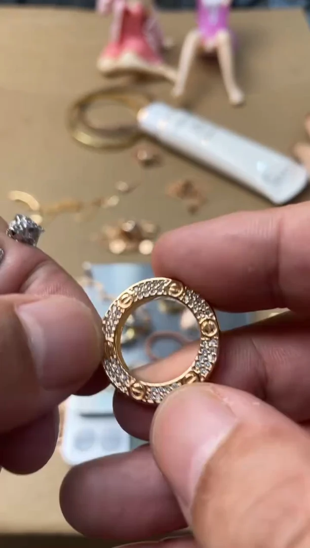 瓷片嘉荣当康大姐fu的总铺