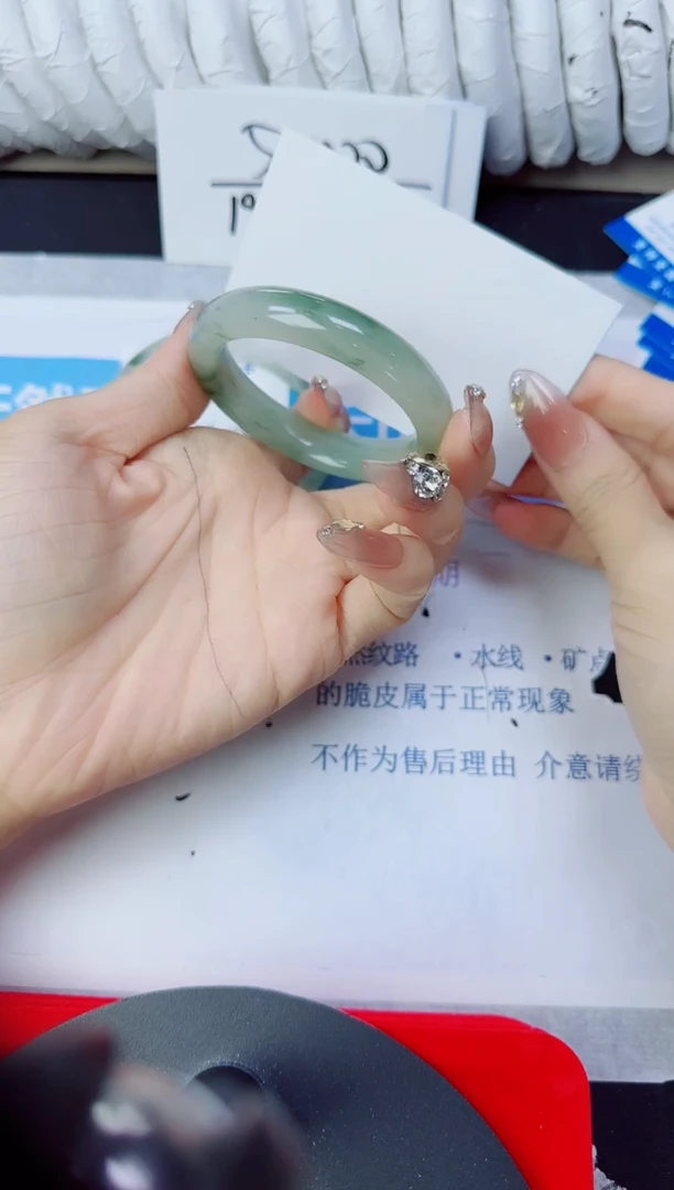 石英质玉手镯未镶嵌165/50.3