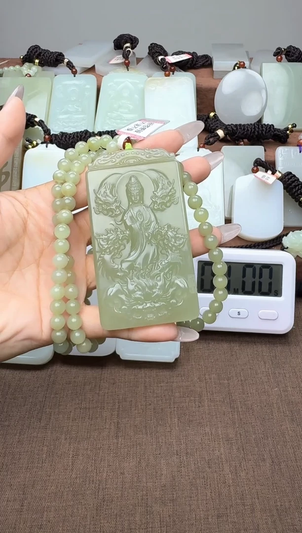 颈饰未镶嵌和田玉1
