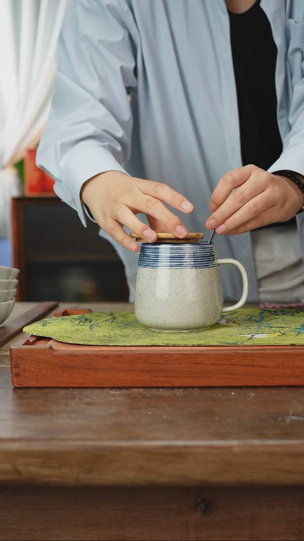 摆件景德镇釉下手绘陶瓷茶具，茶叶罐，咖啡杯