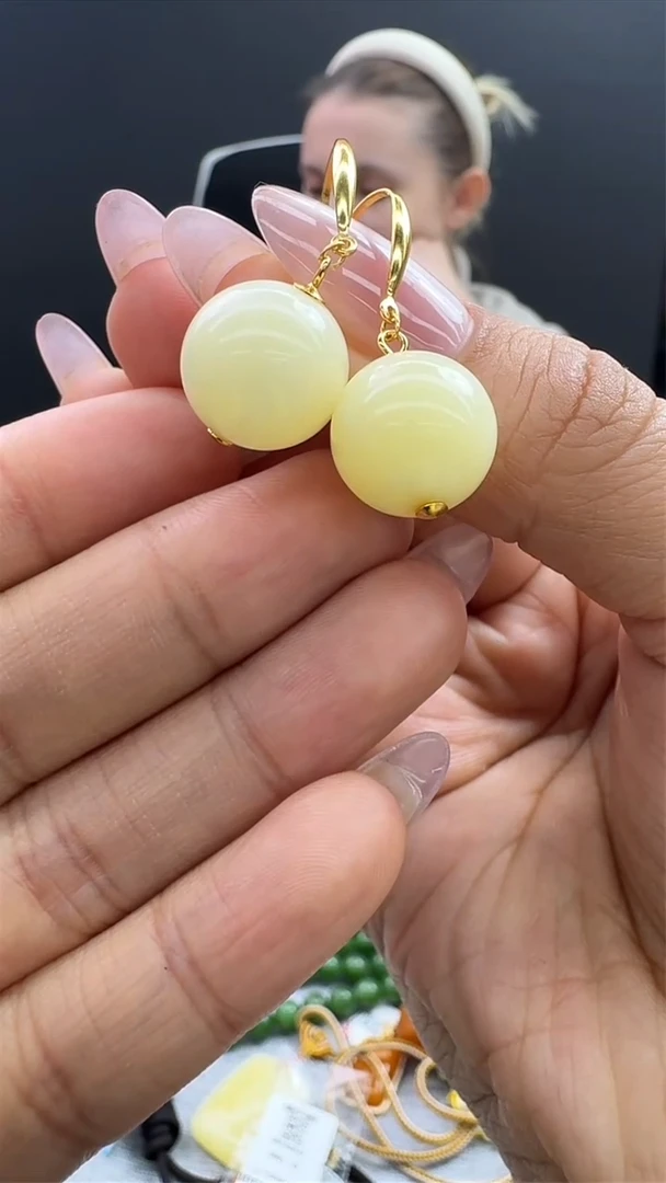 【闪购商品】琥珀耳饰未镶嵌931秒拍号