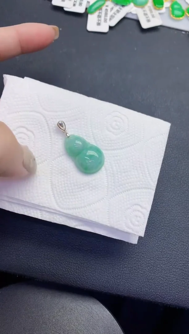 颈饰未镶嵌翡翠缅甸天然翡翠a货