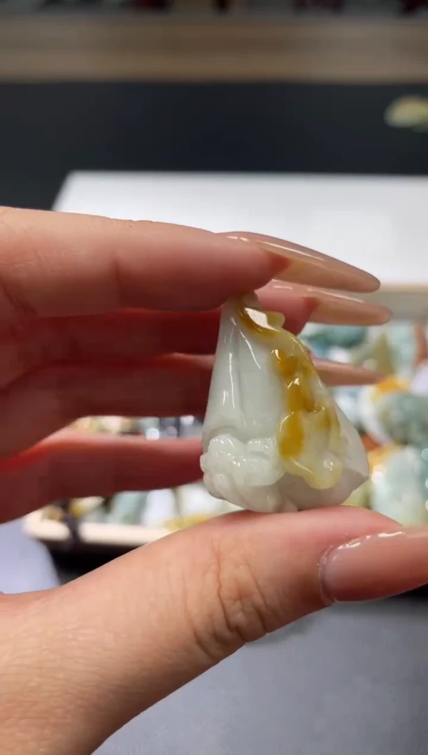 颈饰未镶嵌翡翠天然A货翡翠随机发一件197