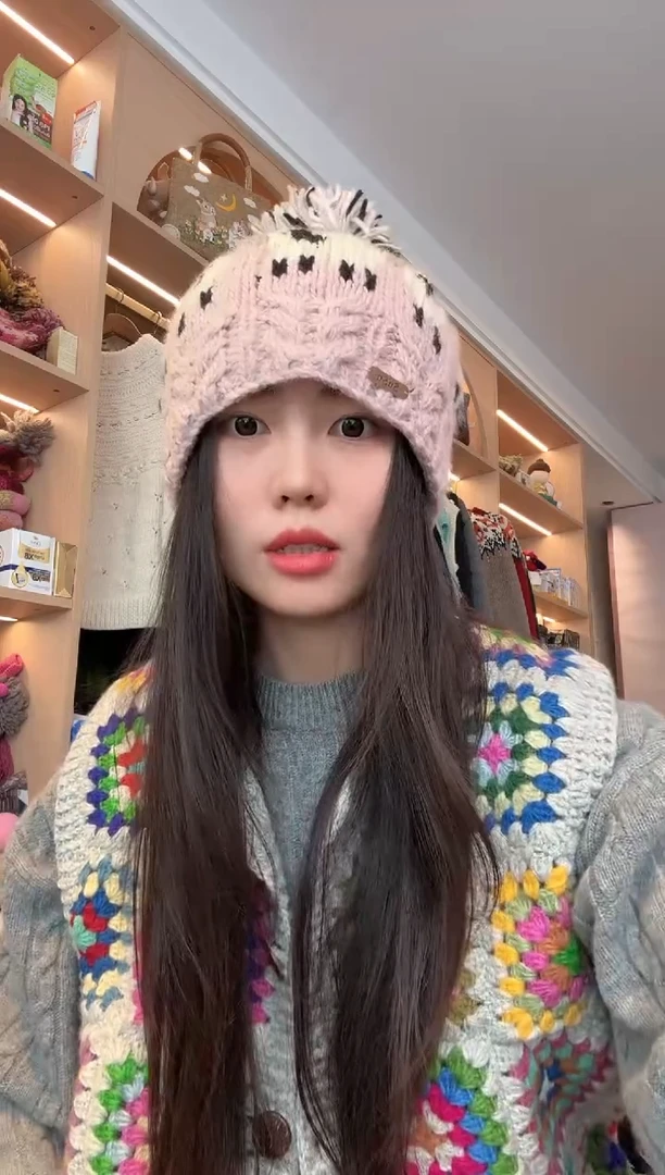 羊毛顺**艺灰色祖母格马甲