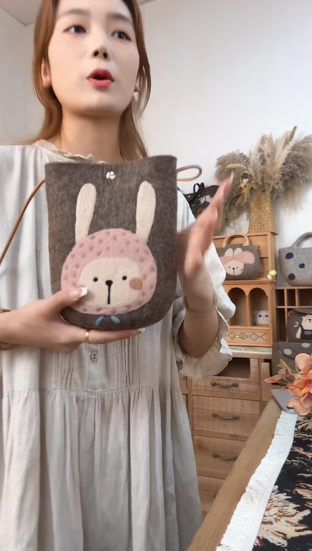 羊毛非遗纯手工工 羊毛毡包包