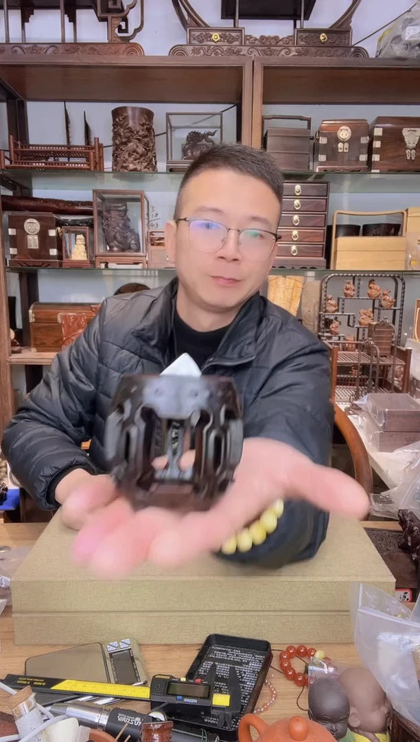 【闪购商品】乌木类书架650紫光檀嵌瘿木鼓凳底座