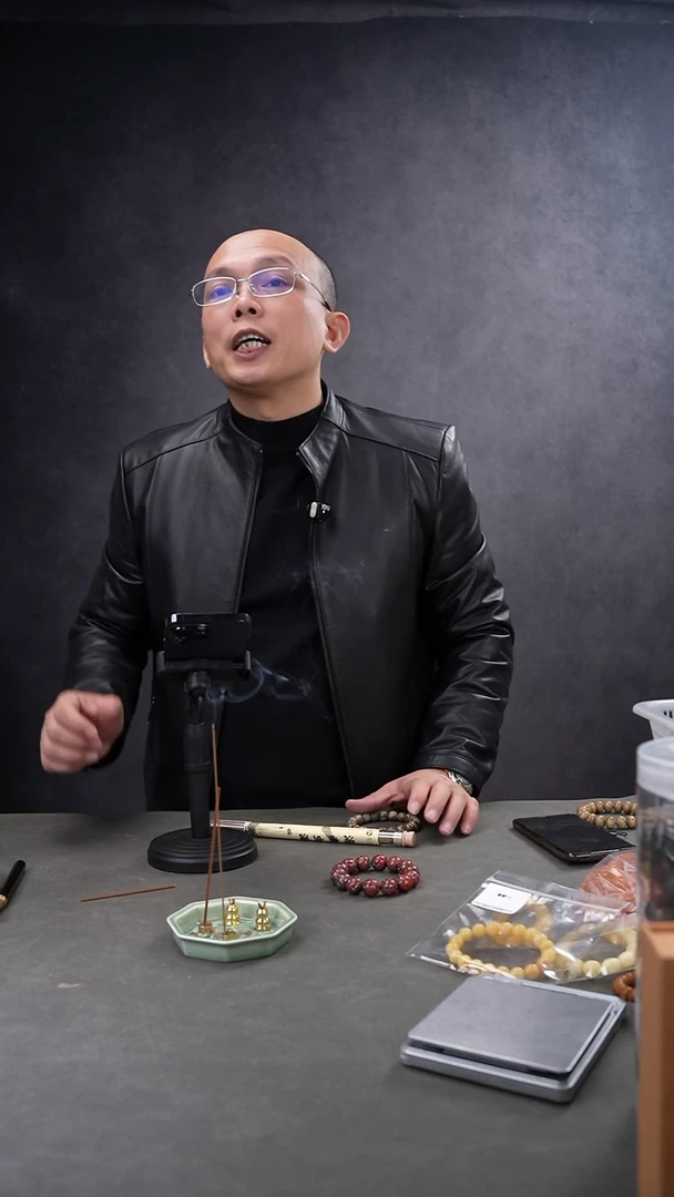 【闪购商品】白玉菩提吊坠六角香盘