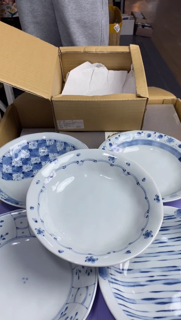 【闪购商品】瓷片隆莲瓷器欢迎大家