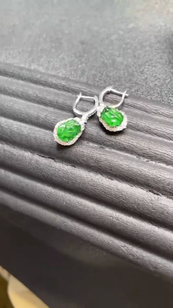 【闪购商品】翡翠颈饰未镶嵌      *71