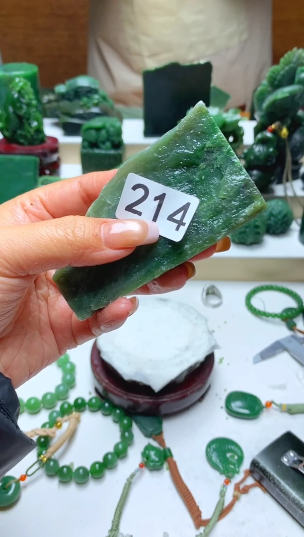 未镶嵌和田玉摆件1