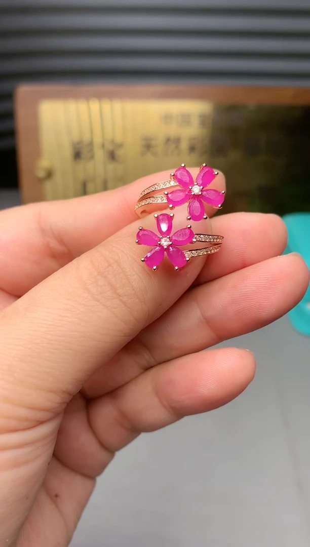 【闪购商品】红宝石戒指银S925镶嵌........