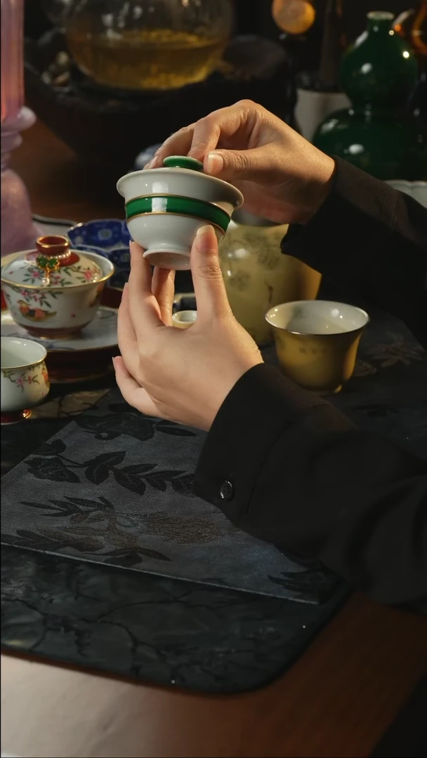 瓷片瓷唐里