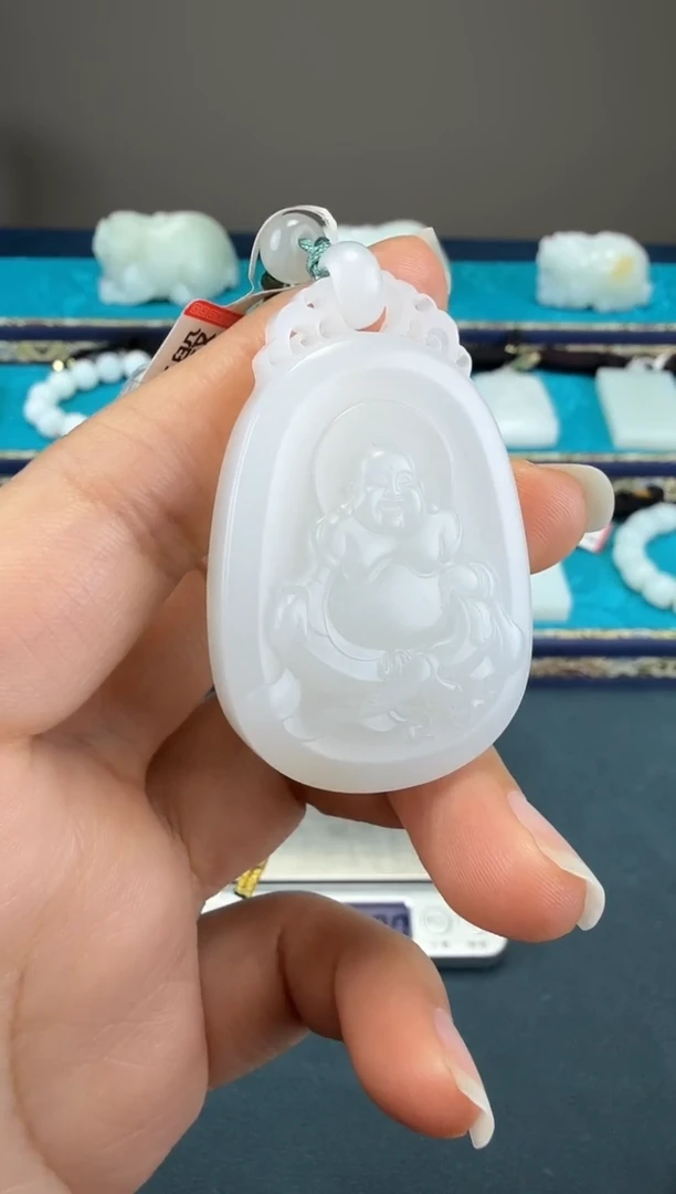 颈饰未镶嵌和田玉 1