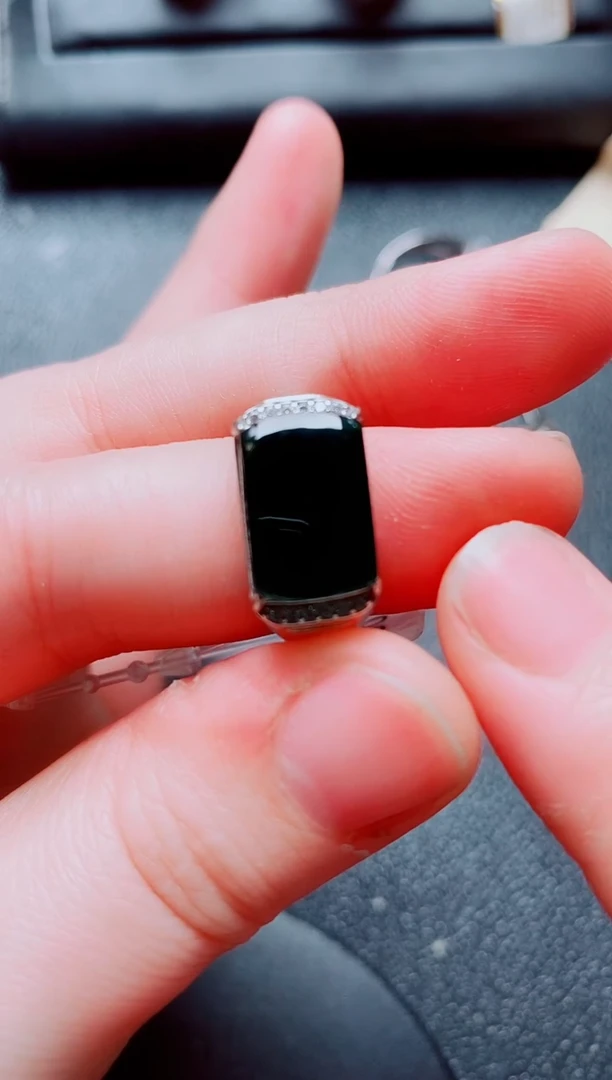 银S925镶嵌戒指翡翠1111