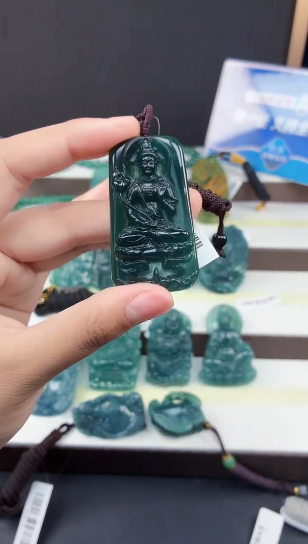 颈饰未镶嵌翡翠DLZ25113068