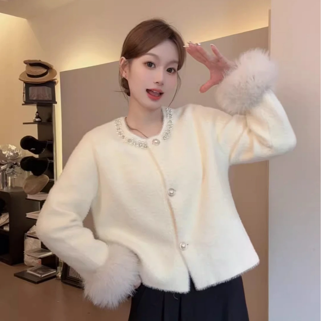 高级感韩系秋冬新款小香风外套女宽松洋气减龄短款针织仿貂绒开衫