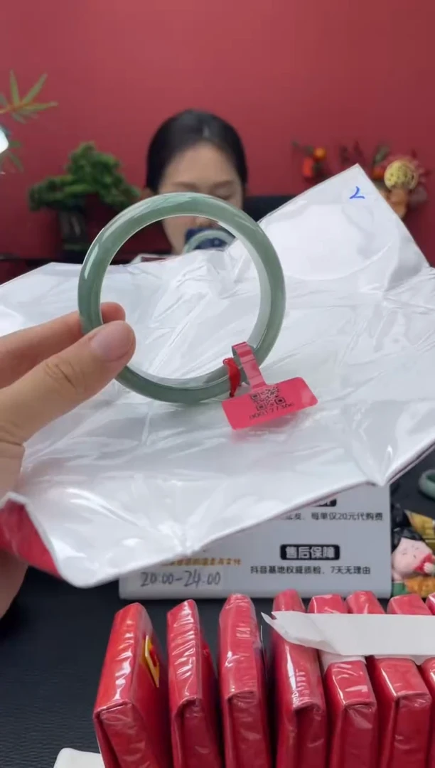 未镶嵌手镯翡翠3