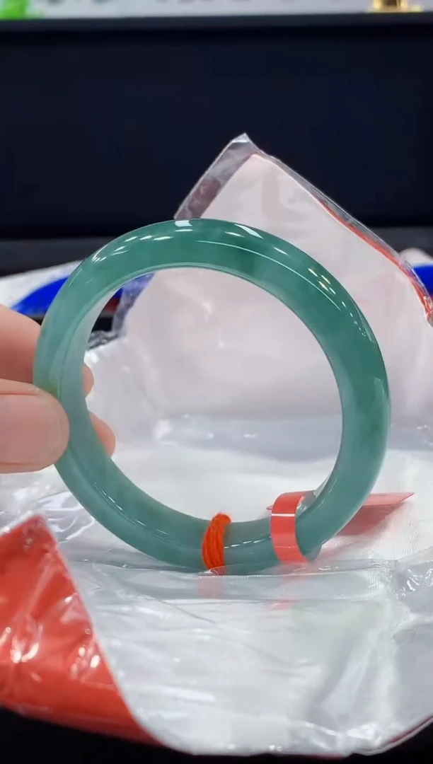 未镶嵌手镯翡翠翡翠手镯