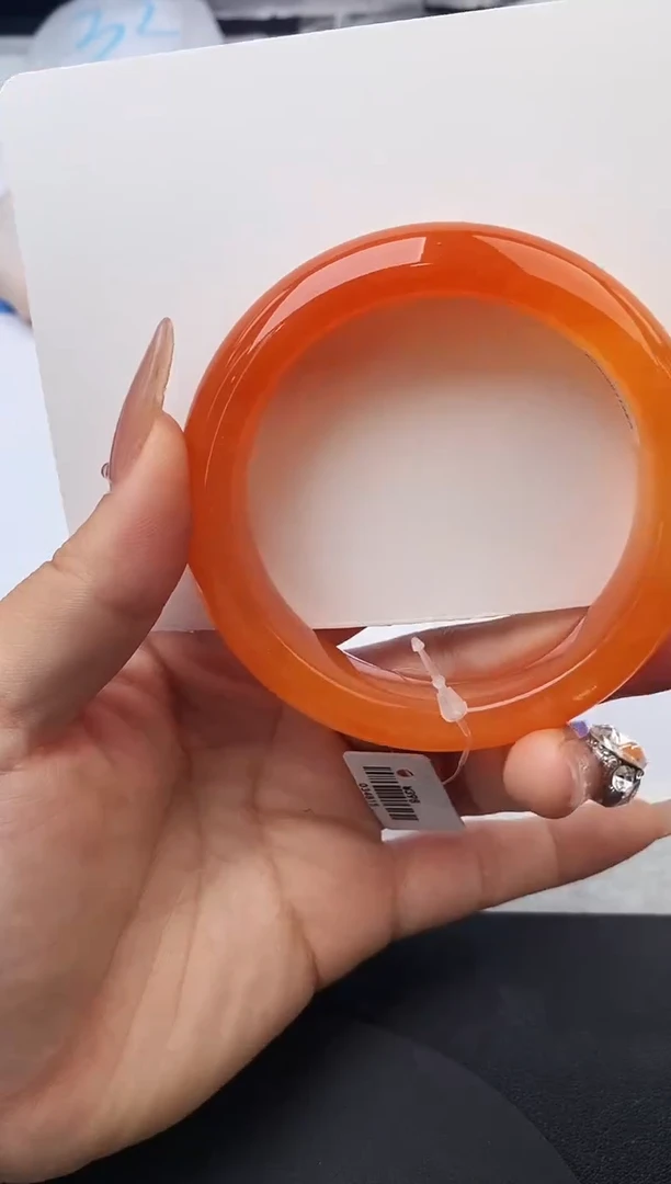 未镶嵌手镯石英质玉w17-HHB56+