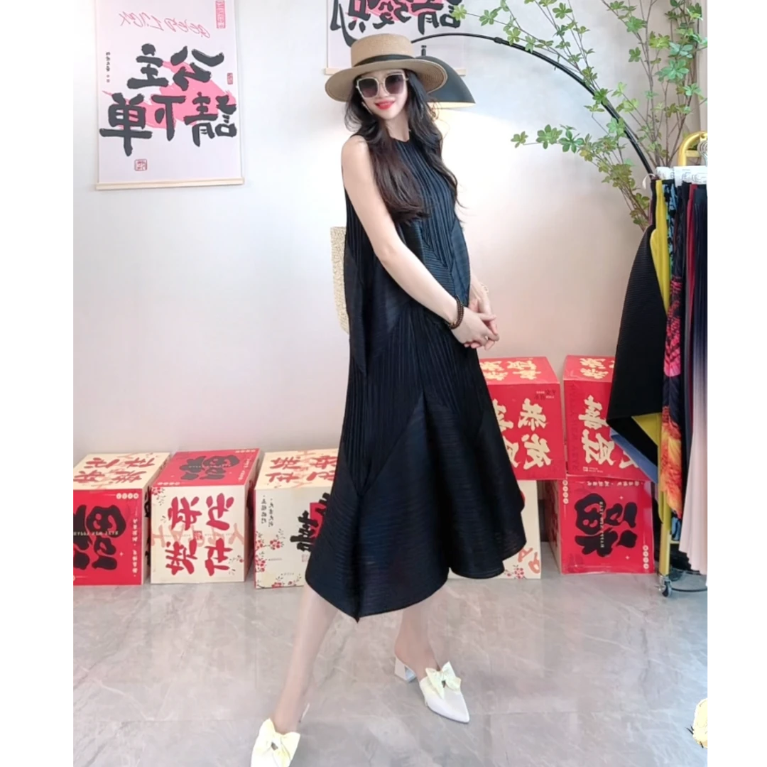 【直播间热卖款】2025春夏季新款显高显瘦修身减龄连衣裙长裙高级