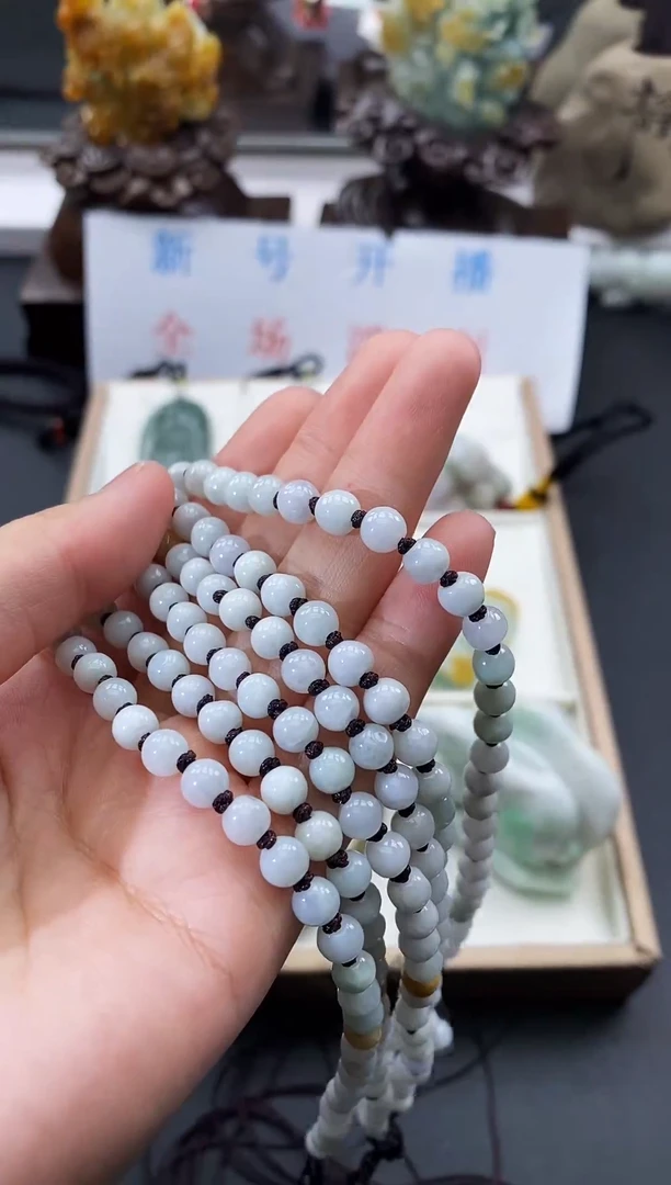 颈饰未镶嵌翡翠天然缅甸A货翡翠随机发一件5.5mm+