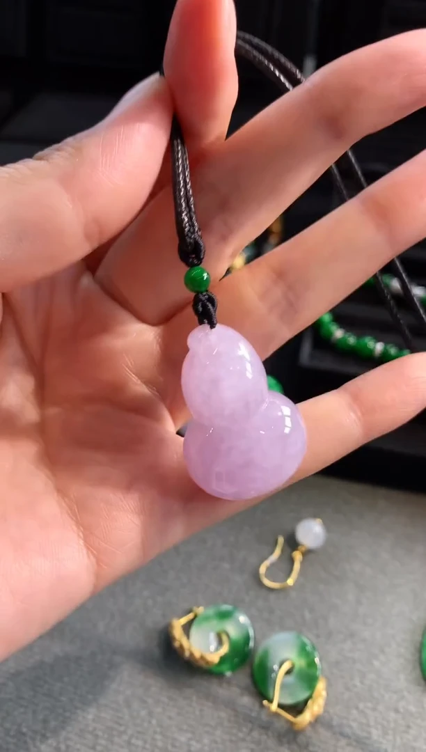 【闪购商品】翡翠颈饰未镶嵌吊坠