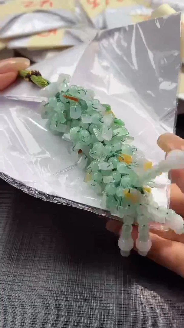 【闪购商品】翡翠颈饰未镶嵌100636137