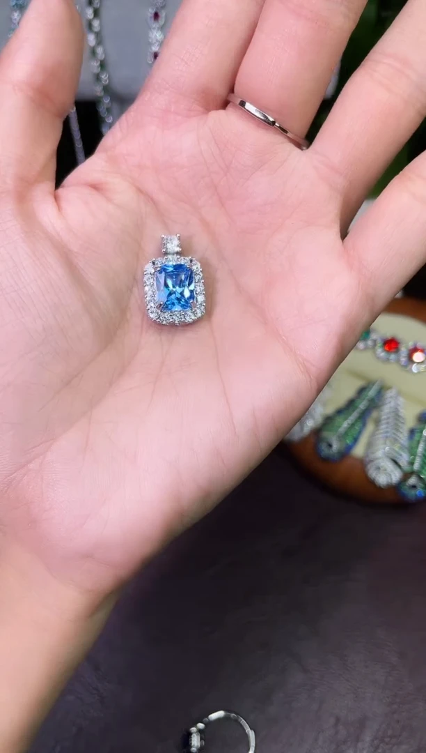 合金合成钻石海蓝吊坠