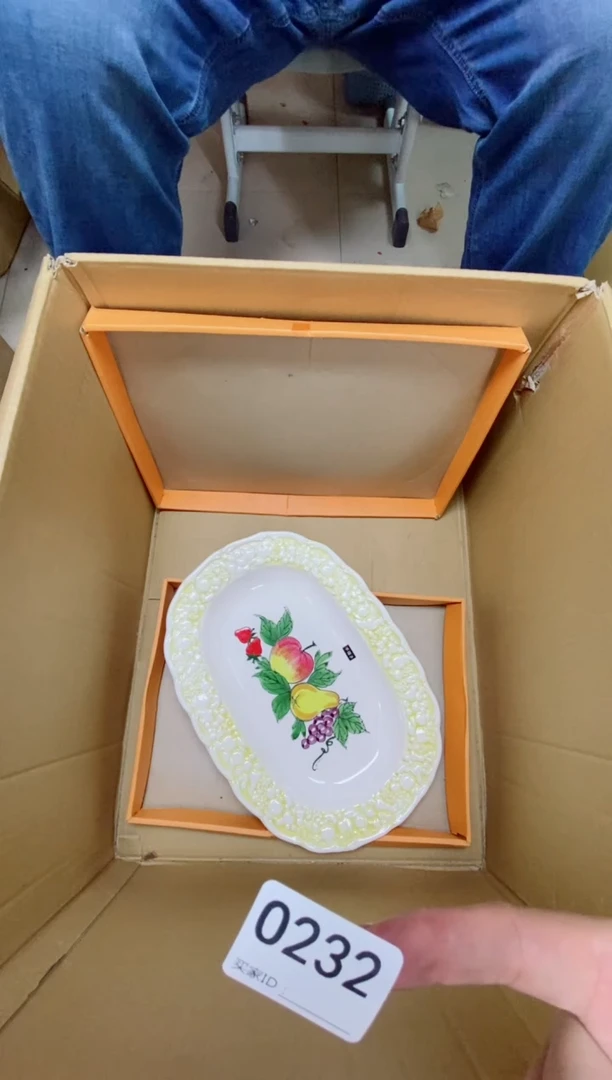瓷片怕**猫O232默认微瑕，谨慎参拍