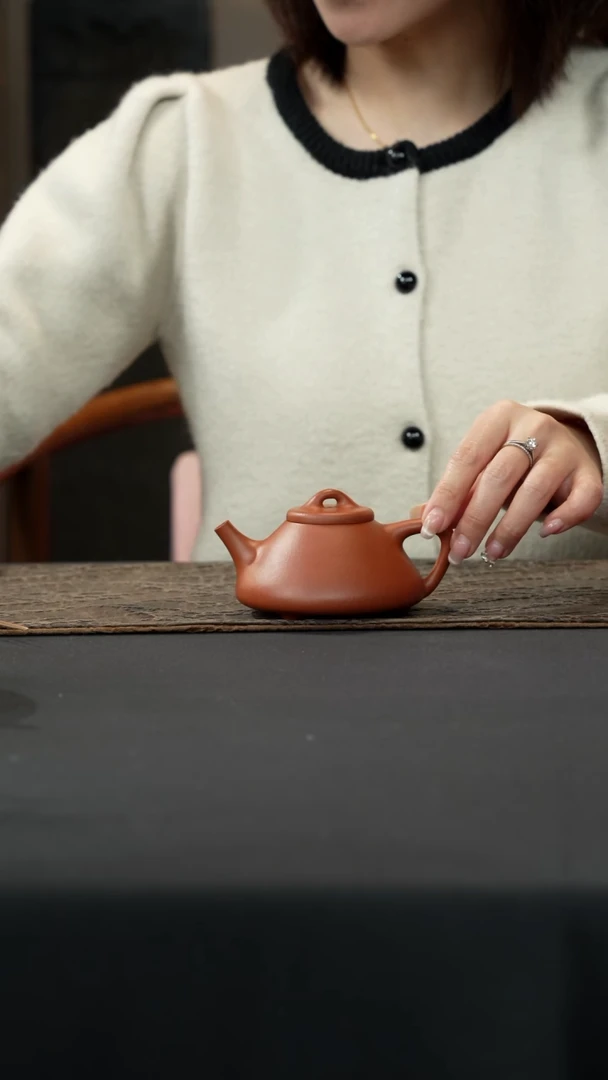 【闪购商品】紫砂茶壶红降坡子冶石瓢光素170cc