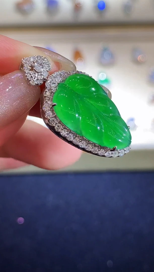 翡翠18K金镶嵌吊坠(不含链)XY