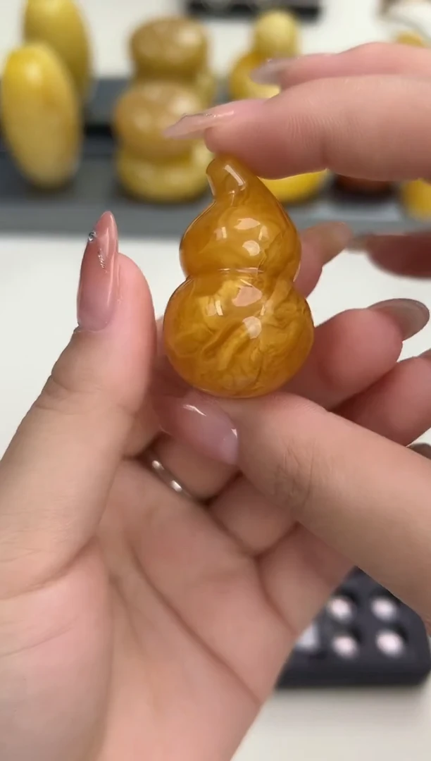 裸石琥珀未镶嵌琥珀蜜蜡吊坠
