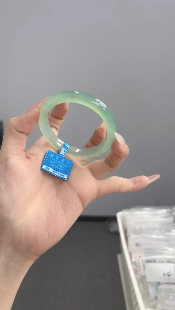 【闪购商品】玛瑙/玉髓手镯未镶嵌50-51圈