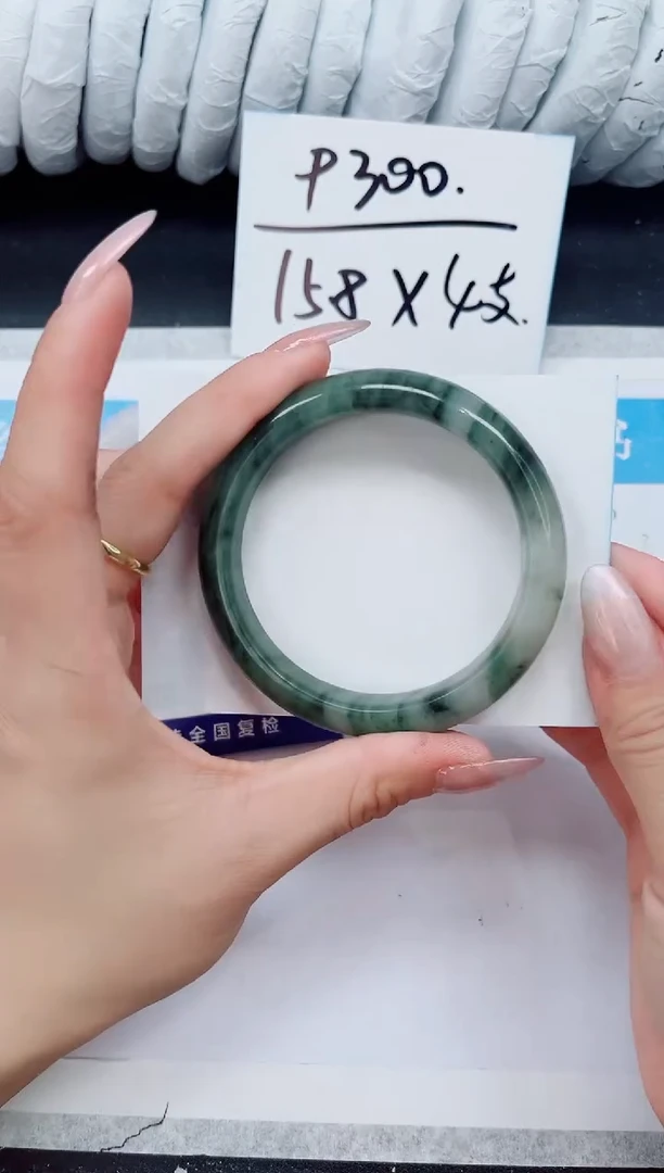 未镶嵌手镯石英质玉A176-56.3
