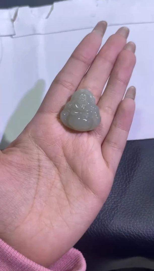 吊坠(赠链)未镶嵌和田玉近矿高清白宝宝佛（产地直发）