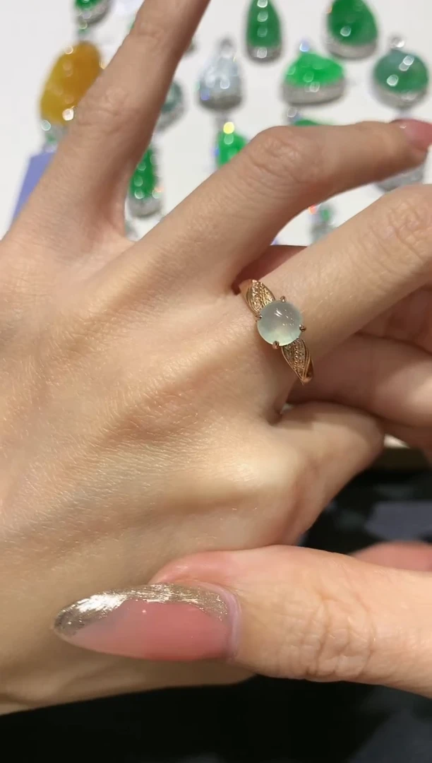 【闪购商品】翡翠吊坠(不含链)18K金镶嵌团购2