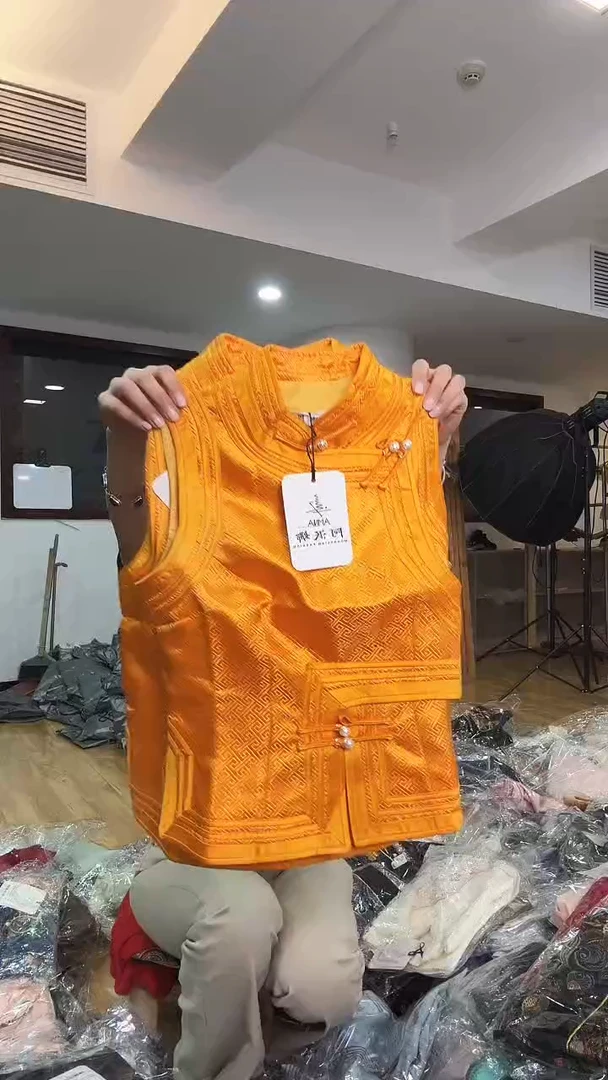 马甲       2XL码    125-135斤