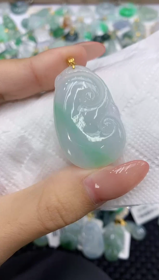 颈饰18K金镶嵌翡翠11111111