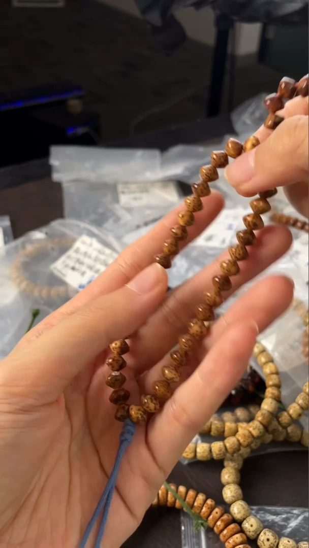 星月菩提手串精工级浅珀8*6飞碟手持