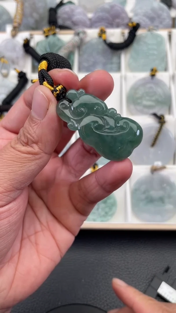 颈饰未镶嵌翡翠天然缅甸翡翠A货369