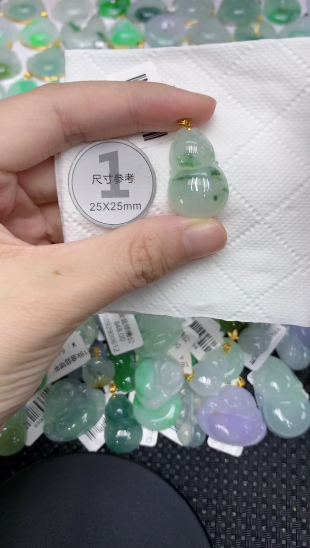 颈饰18K金镶嵌翡翠1111111