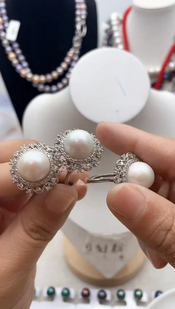 【闪购商品】淡水珍珠颈饰钛钢37