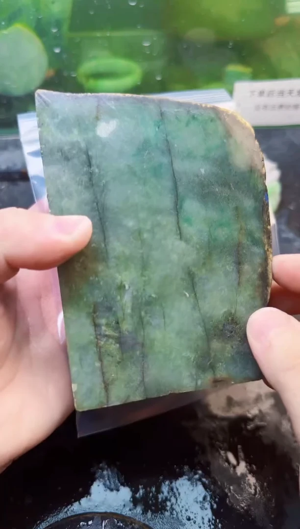 翡翠未镶嵌颈饰天然翡翠048